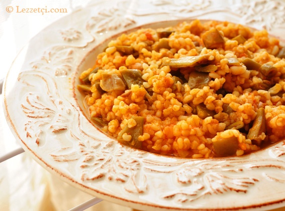 Fasulyeli Bulgur Pilavı