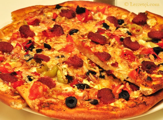 Karışık Pizza