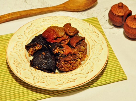 Kuru Biber ve Patlıcan Dolması