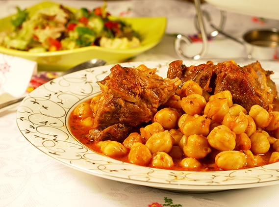 Parça Etli Nohut Yemeği