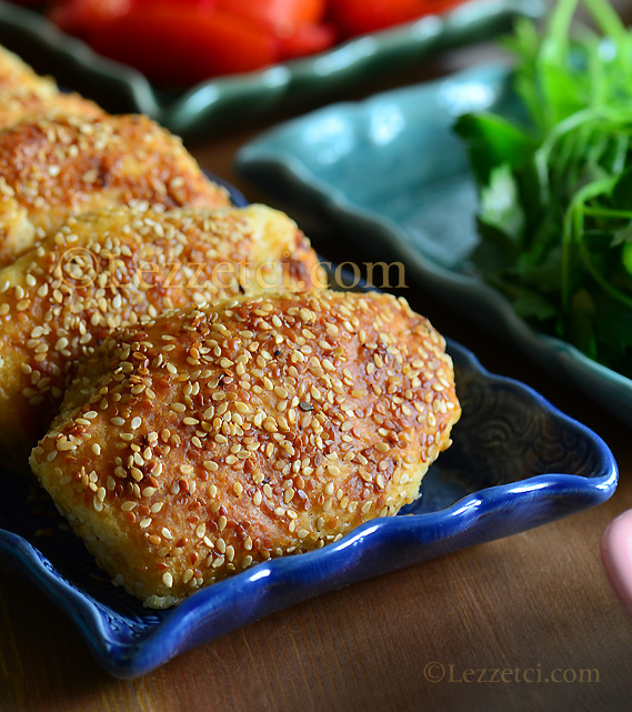 pastırmalı kaşarlı poğaça